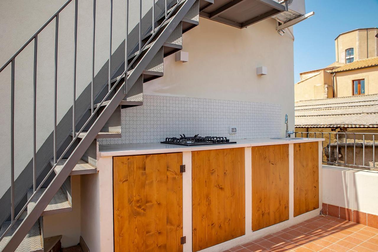 Apartment La Terrazza Sul Vicolo Della Giudecca By Wonderful Italy *